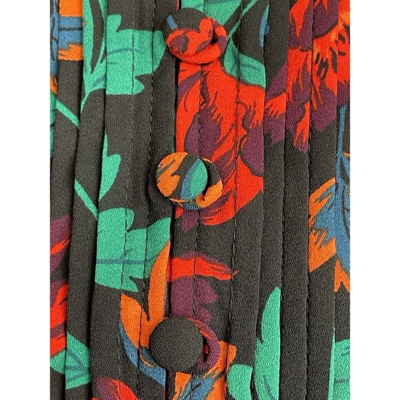 WOMEN'S TORRID GEORGETTE PINTUCK BUTTON-FRONT BLOUSE FLORAL SIZE 4 - Picture 15 of 16